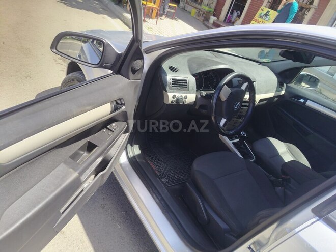 Opel Astra-4