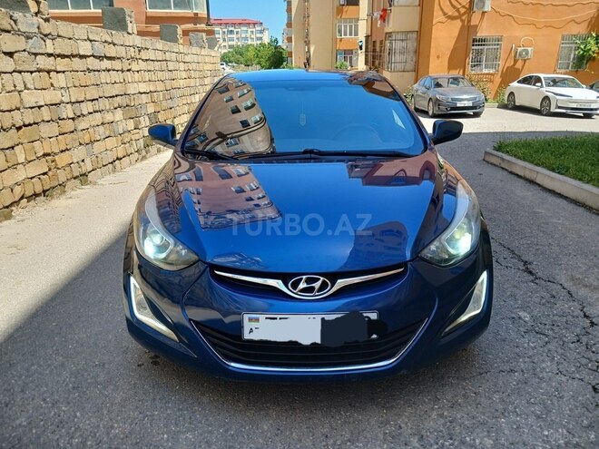 Hyundai Elantra-3