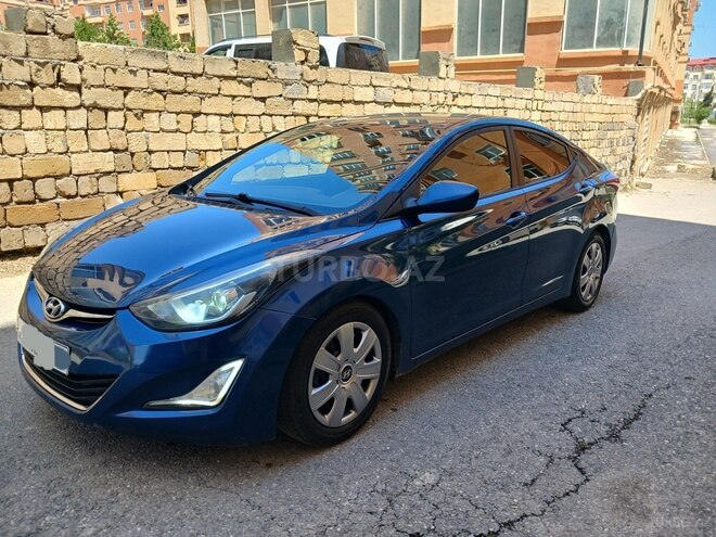 Hyundai Elantra-9