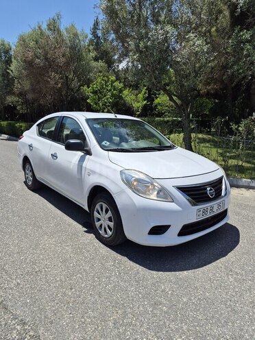 Nissan Sunny-3