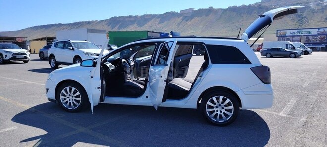 Opel Astra-12