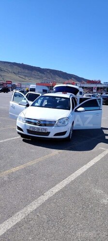 Opel Astra-11