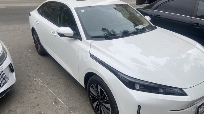 Changan Qiyuan A05-3