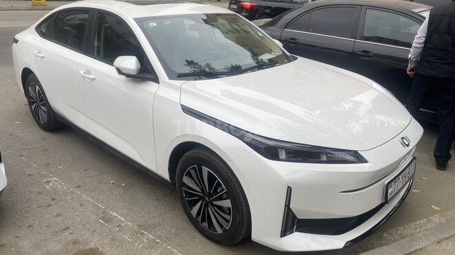 Changan Qiyuan A05-10