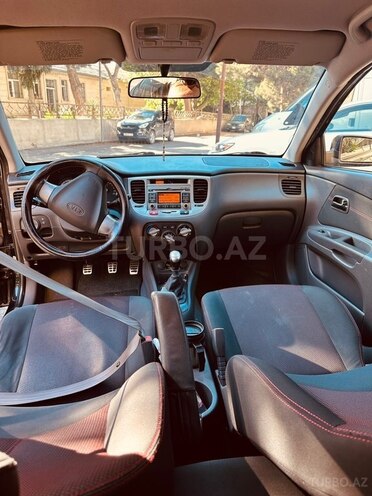 Kia Rio-11
