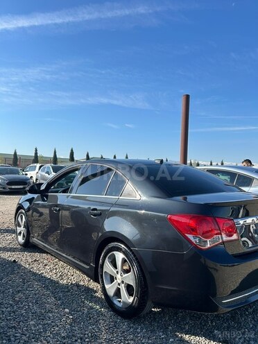 Chevrolet Cruze-4