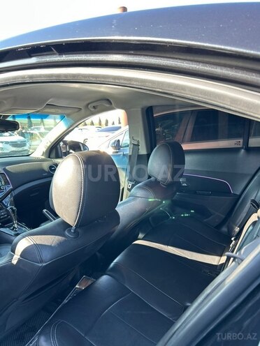 Chevrolet Cruze-5