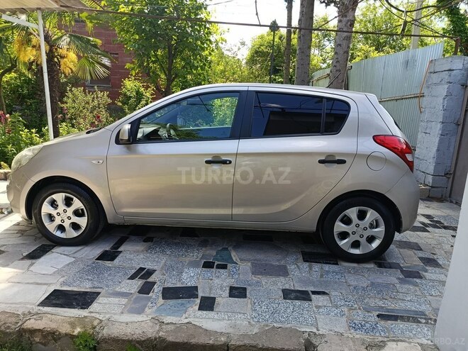 Hyundai i20-6