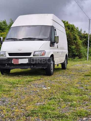 Ford Transit-5