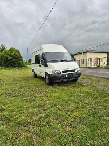Ford Transit-1