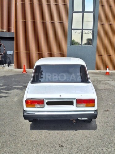 LADA (VAZ) 2107-2