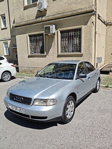 Audi A4-5