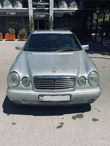 Mercedes E 240-20