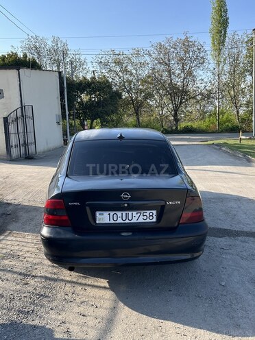 Opel Vectra-6