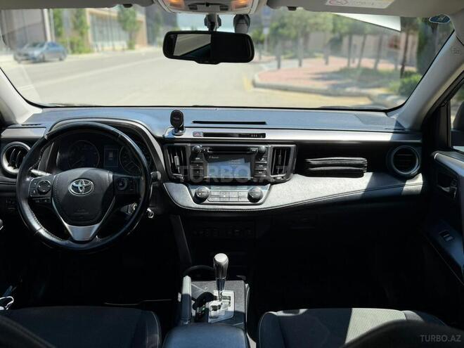 Toyota RAV4-7