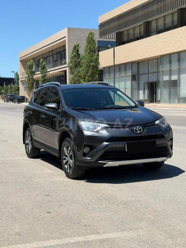 Toyota RAV4-2