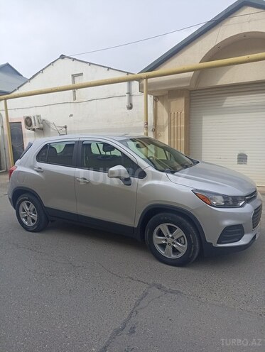 Chevrolet Trax-8