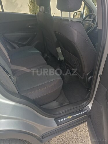 Chevrolet Trax-13
