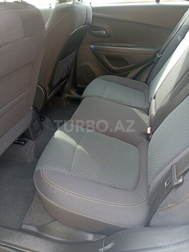Chevrolet Trax-12