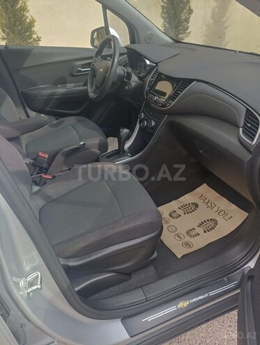 Chevrolet Trax-15
