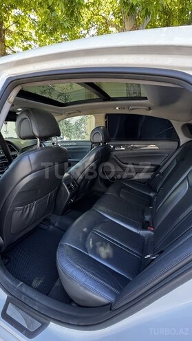 Hyundai Sonata-11