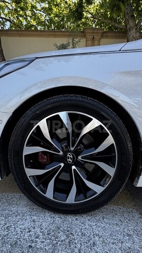 Hyundai Sonata-15