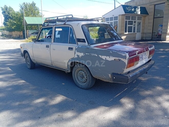 LADA (VAZ) 2107-4
