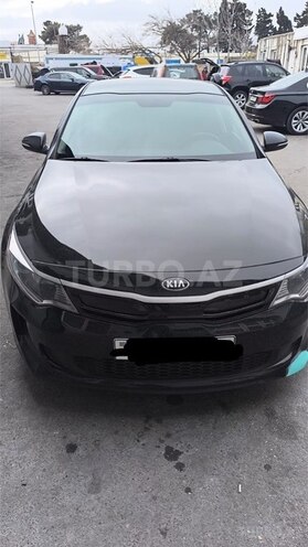 Kia K5-1