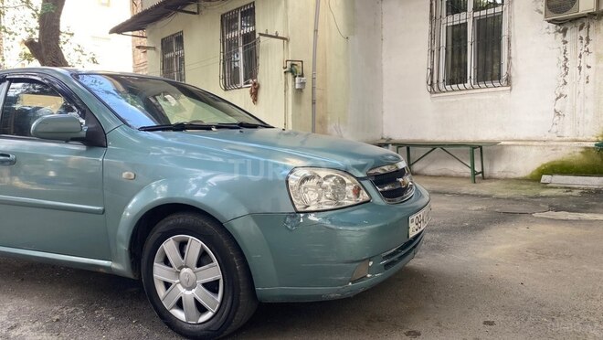 Chevrolet Lacetti-10