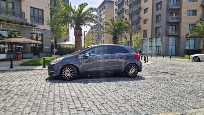 Kia Rio-2