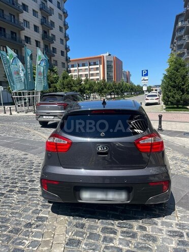 Kia Rio-4
