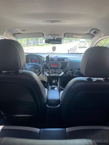 Kia Rio-6