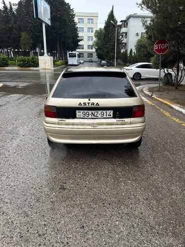 Opel Astra-6