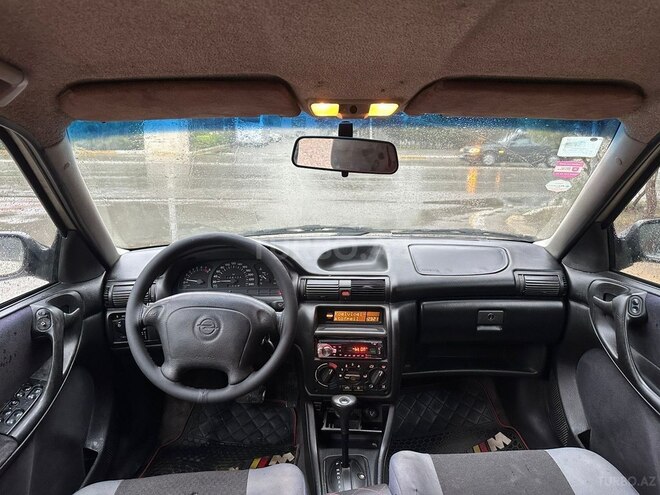 Opel Astra-7