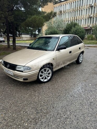 Opel Astra-3