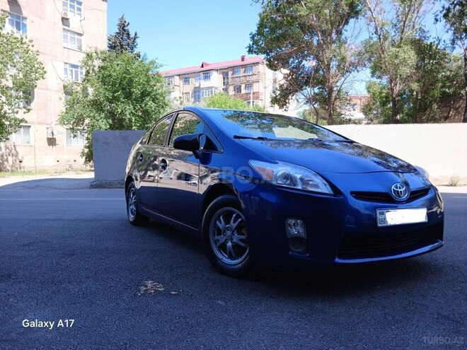 Toyota Prius-1