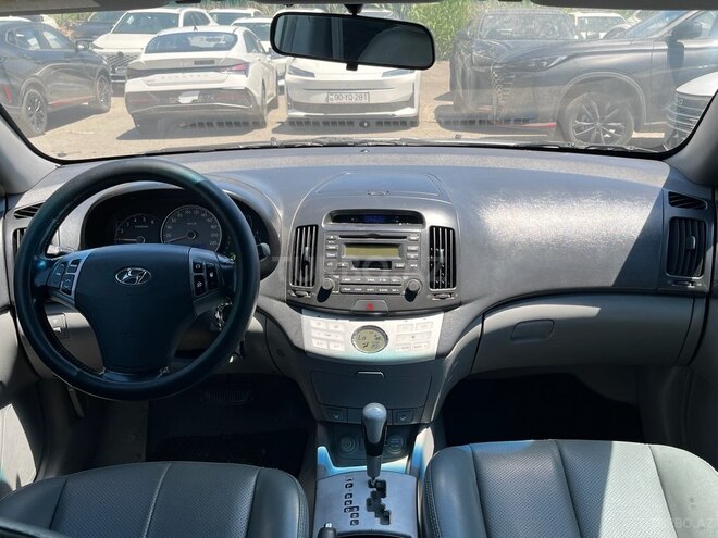 Hyundai Avante-11