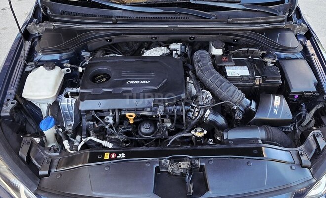 Hyundai Avante-9