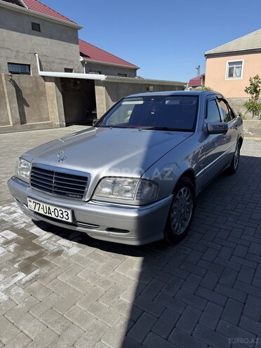 Mercedes C 200-10