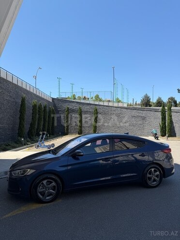 Hyundai Avante-2