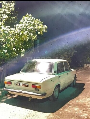 LADA (VAZ) 21011-8