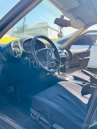 BMW 318-14