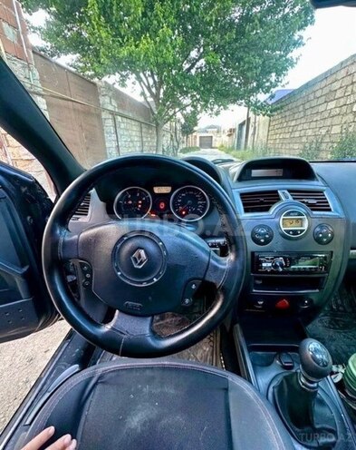 Renault Megane-8