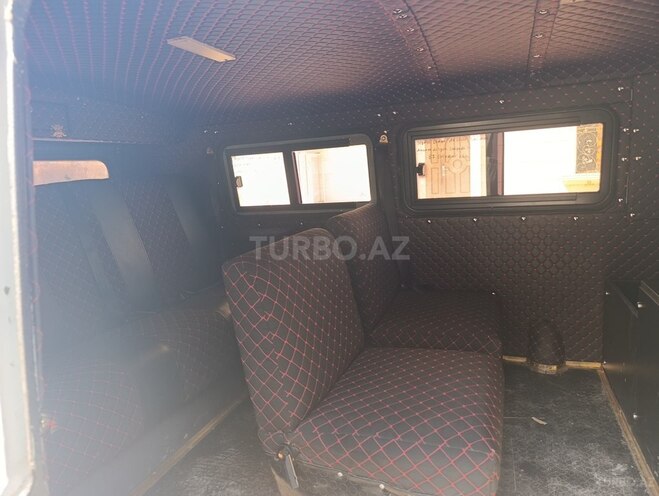 UAZ 3303-6