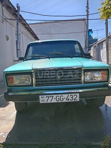 LADA (VAZ) 2107-2