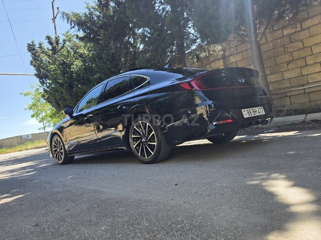 Hyundai Sonata-8