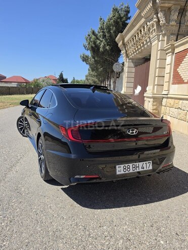 Hyundai Sonata-4