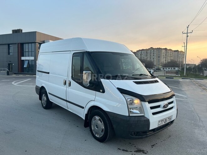 Ford Transit-1