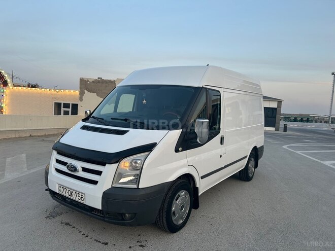 Ford Transit-2