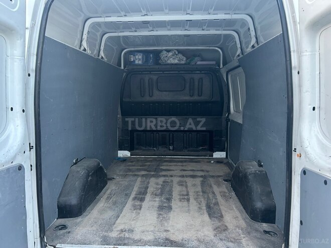 Ford Transit-4